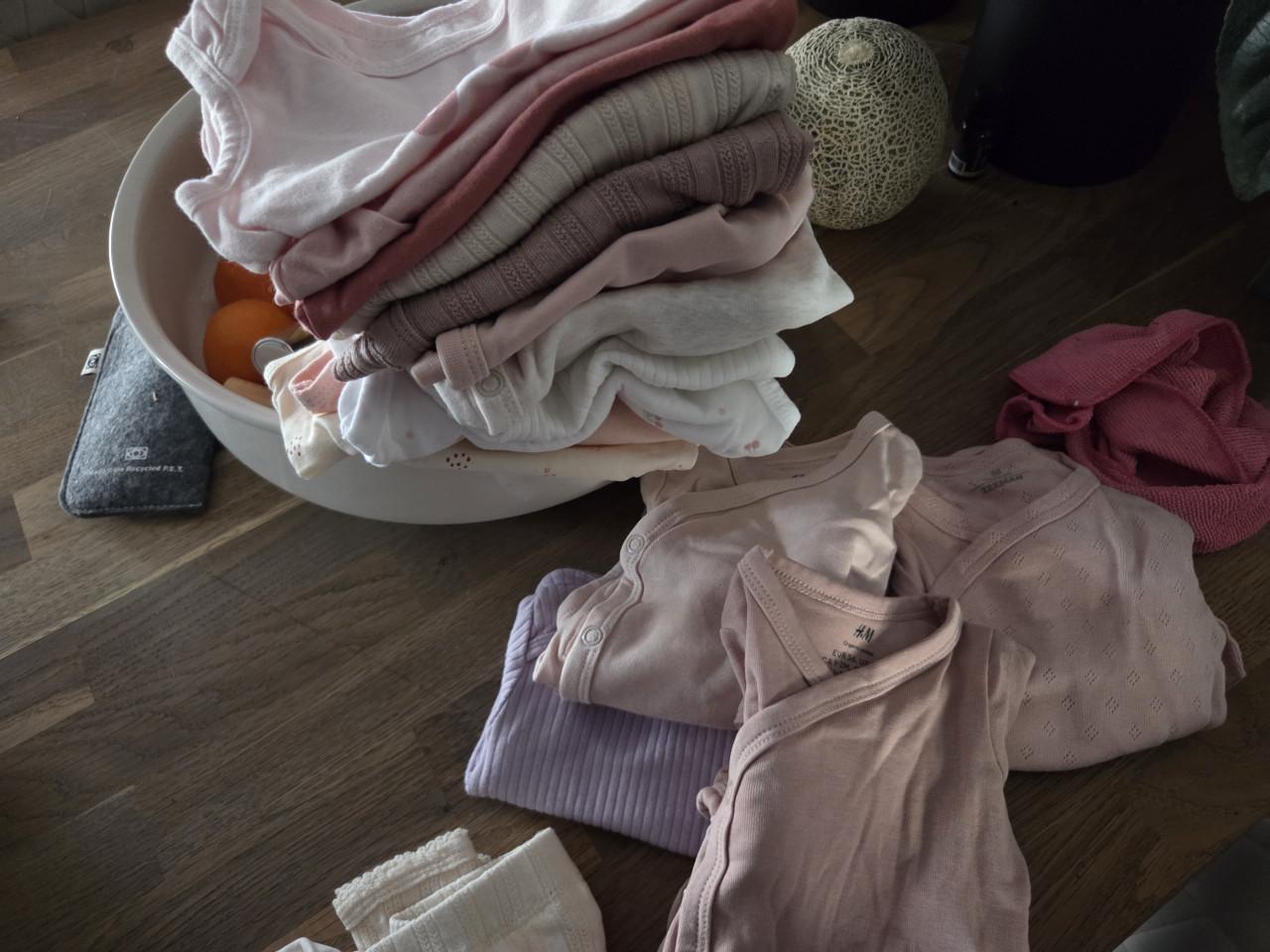 Babyrompers en broekjes meisje