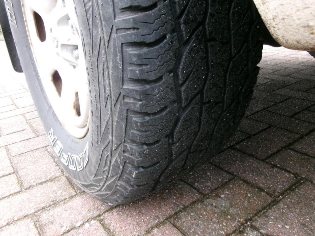 Nissan Navara 2.5 dci euro-5 airco190pk 4wd king-cab, tr.h.