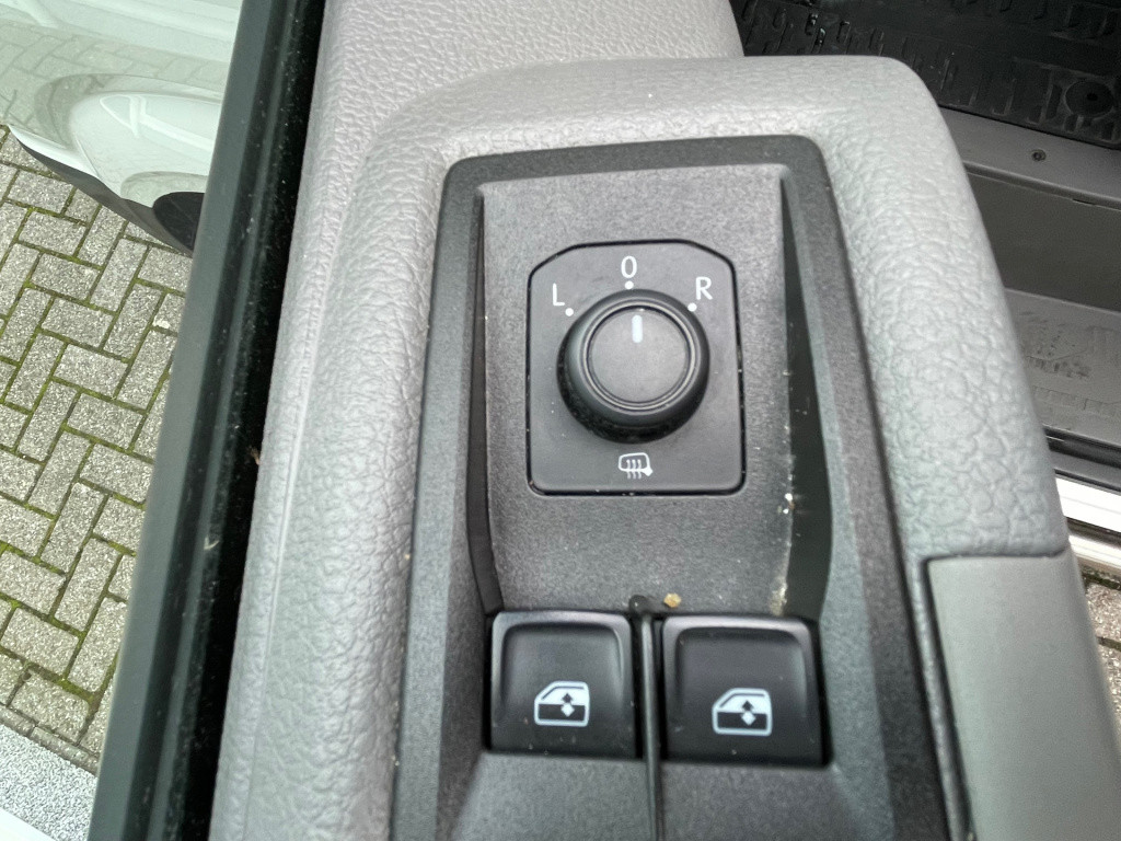 Volkswagen Crafter 30 2.0 tdi l3h3 highline