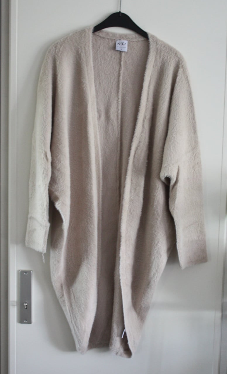 Beige dikke vest maat m