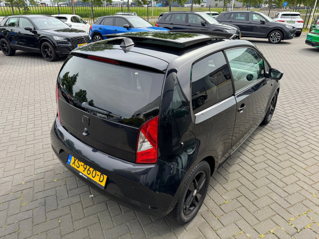 Seat Mii 1.0 style chic * panoramadak * stoelverwarming