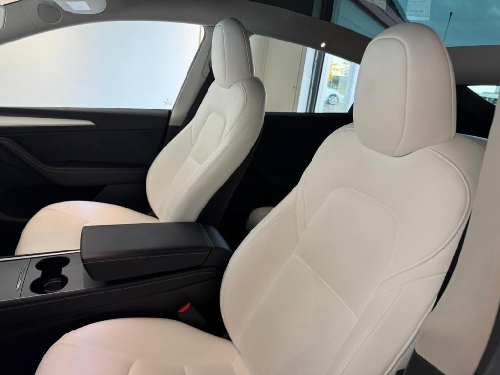 Tesla Model Y long range awd 75 kwh