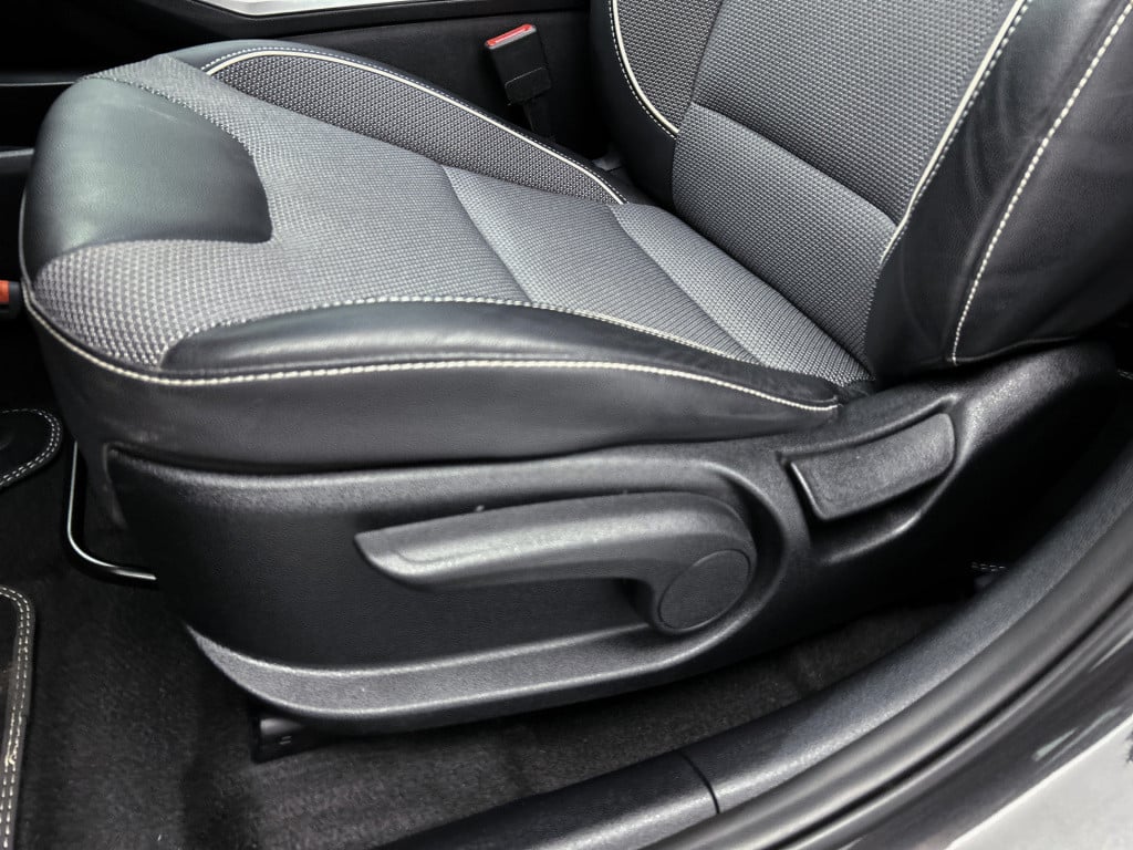 Kia E-niro dynamicplusline 64 kwh | schuif-/kanteldak |