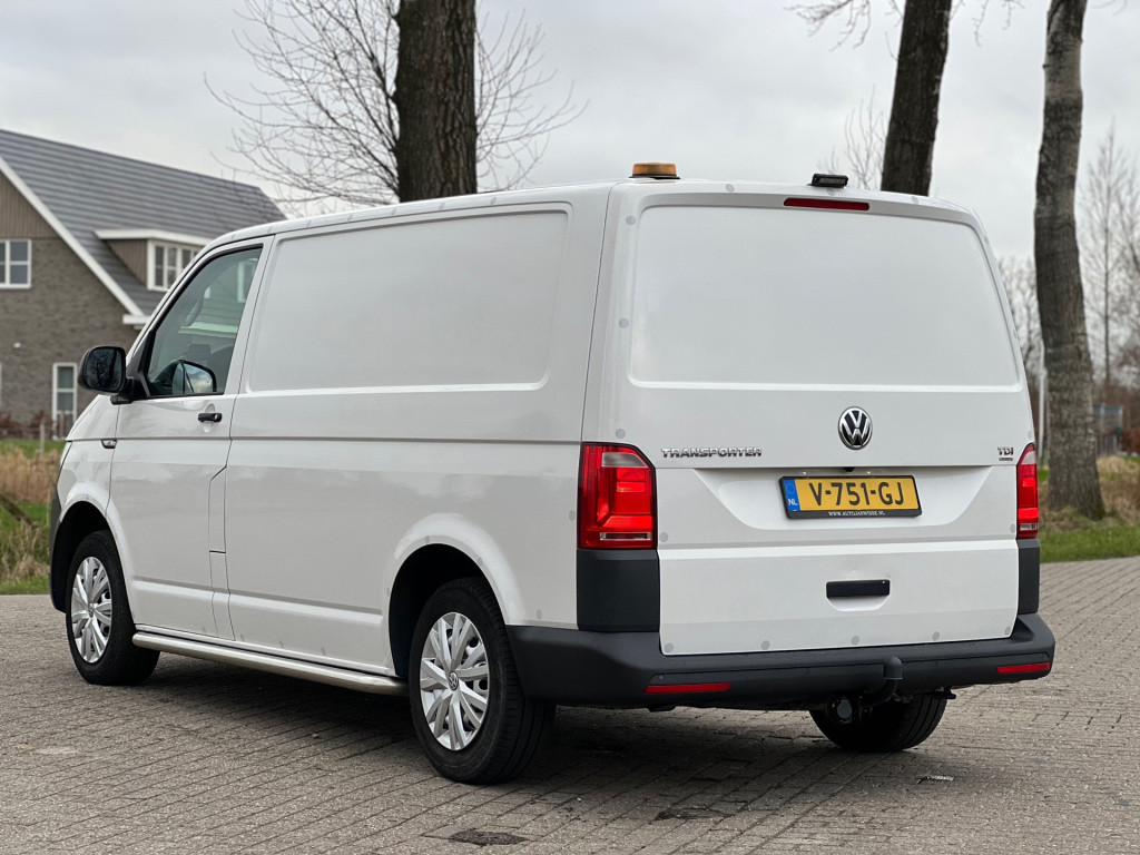 Volkswagen Transporter 2.0 tdi l2h1//kastinrichting//nap//euro6