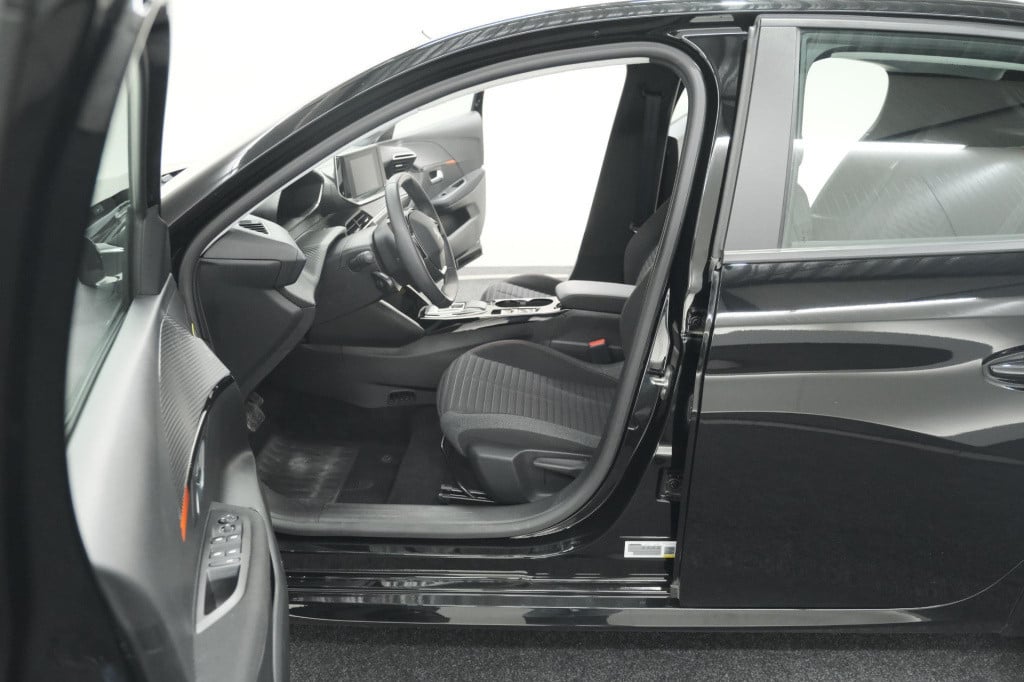 Peugeot 208 ev active pack 50 kwh | apple carplay | parkeersensoren | navig