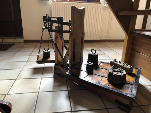 Bascule me bijpassende gewichten
