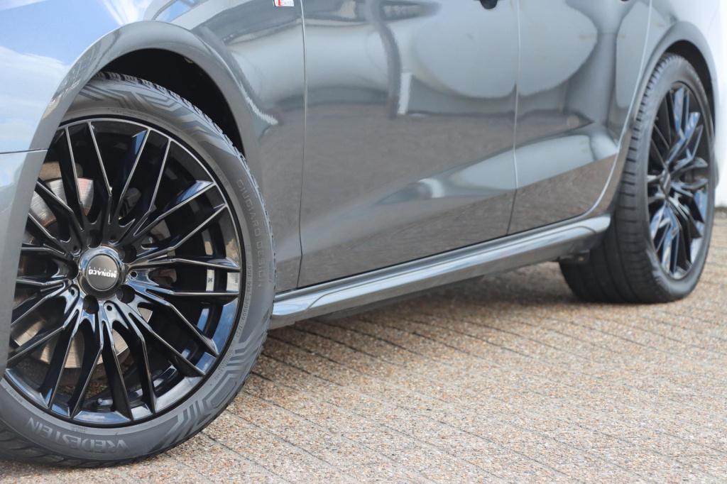 Audi A4 avant 35 tfsi s edition 150pk s tronic