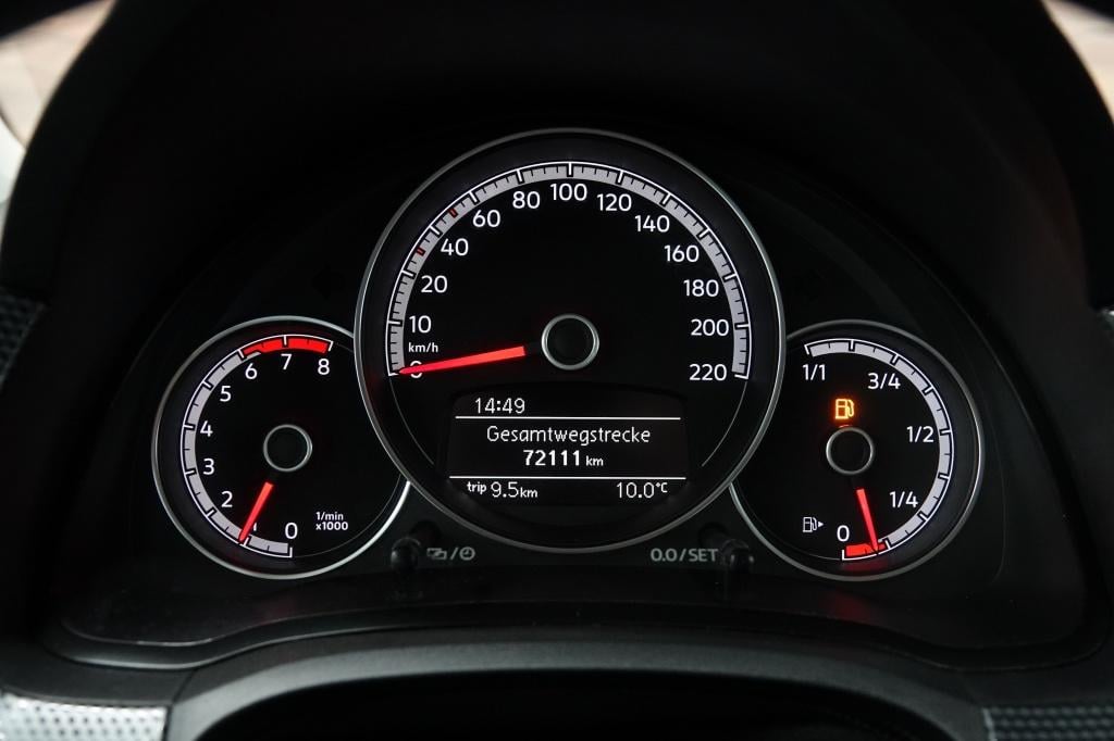 Volkswagen UP! 1.0 | bluetooth | lane assist | airco |