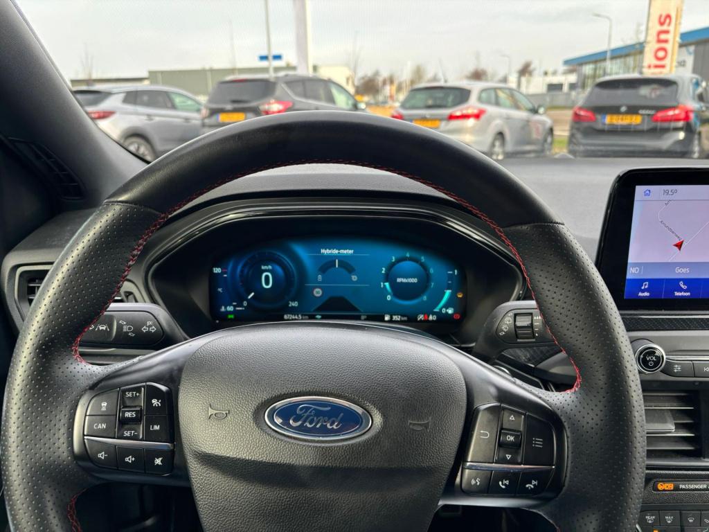 Ford Focus 1.0 ecoboost hybrid 155pk st line x | acc | trekhaak | carplay