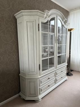 Mooie wit houten buffetkast