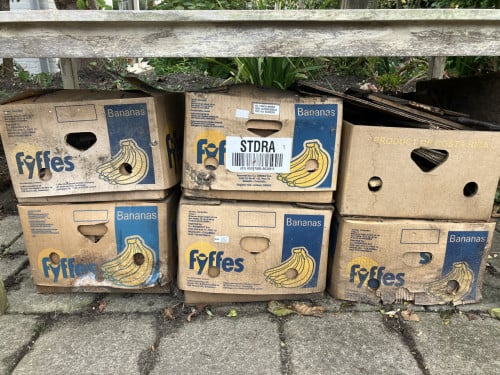 6 dozen met haardhout te koop
