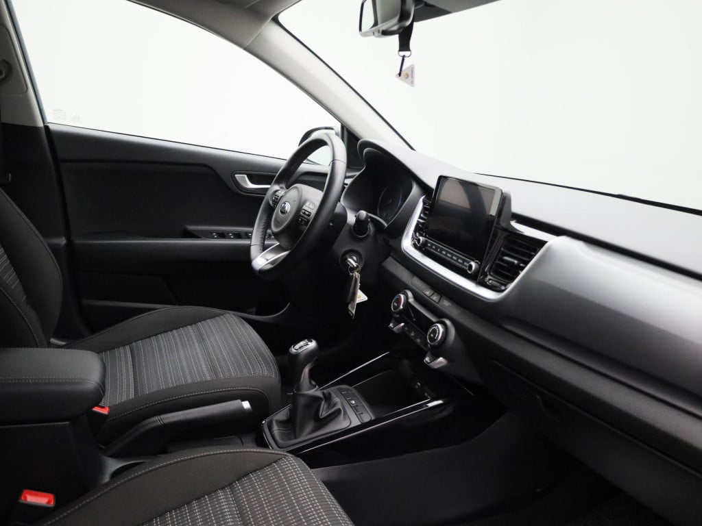 Kia Stonic 1.0 t-gdi mhev dynamicline | lmv | parkeer sensoren | cruise con