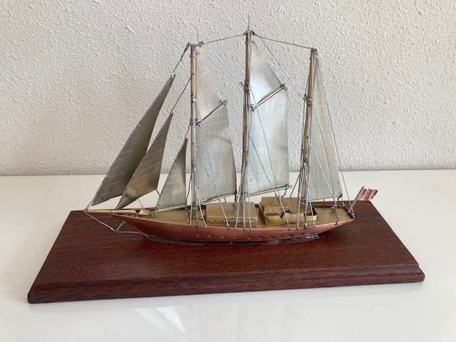 Prachtig model van zeilschip de Eendracht ambachtelijk gemaakt in koper/mes