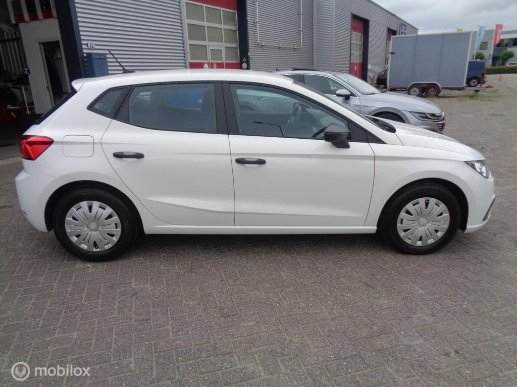 Seat Ibiza 1.0 mpi reference/airco/cruise controle/pdc/carplay/1st eig/slec