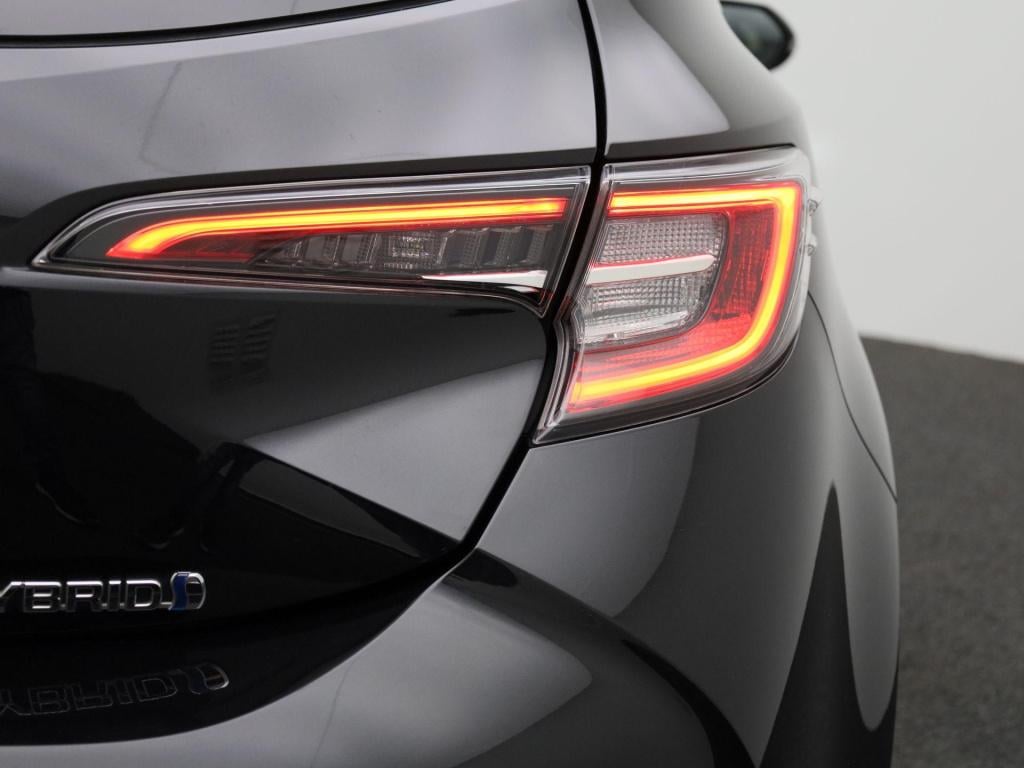 Toyota Corolla 1.8 hybrid business plus | automaat | stoel verwarming | par