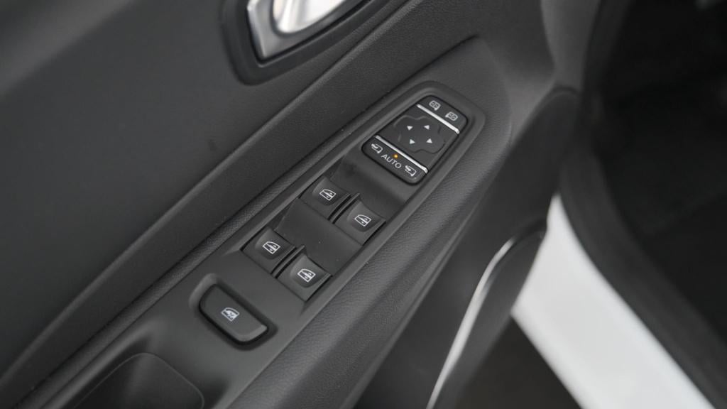 Renault Captur 1.3 tce intens | trekhaak afneembaar | navigatie | parkeerse