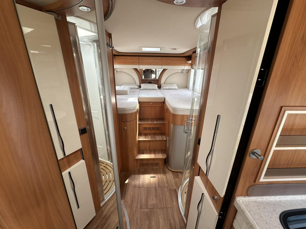 Hymer Onbekend b 778 sl c1 rijbewijs | jaar apk | jaar bovag | afleverbeurt