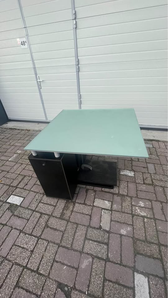Bulo rechts bureau