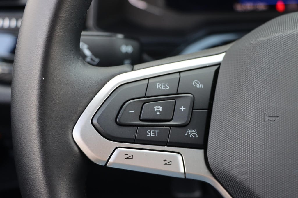 Volkswagen Polo 1.0 tsi life edition | pano | led | lmv