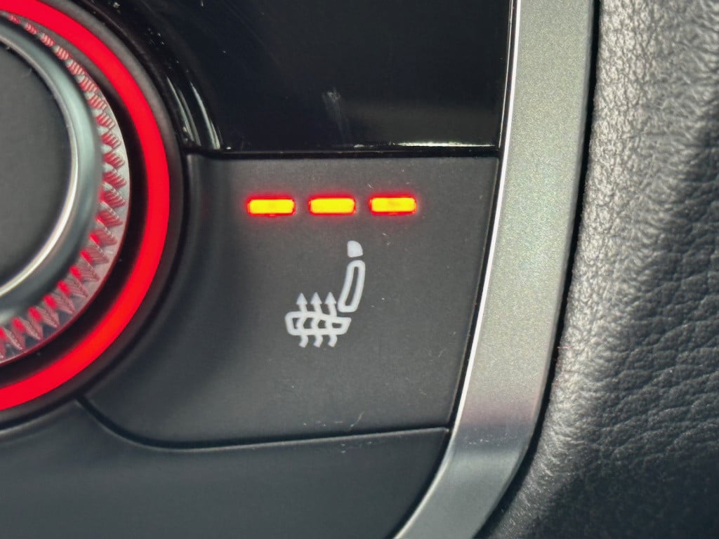 Audi Q3 45 tfsi e 245pk advanced | trekhaak | dode hoek | elek. klep | rijk