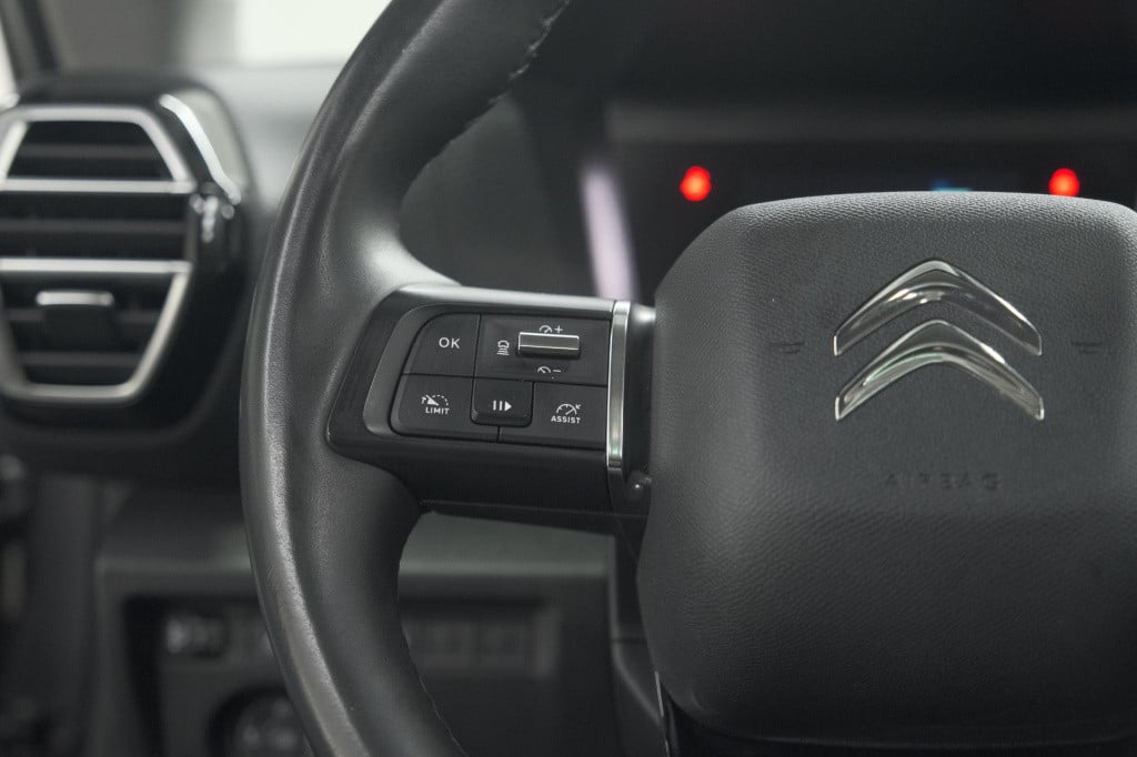 Citroen Ë-c4 shine 50 kwh | elektrisch panoramadak | camera | adaptieve cru