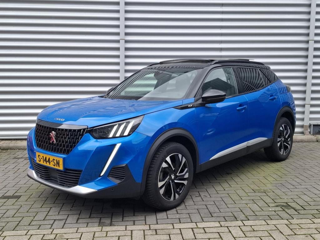 Peugeot 2008 suv 130 gt-line schuif-/kanteldak/cam/trekhaak