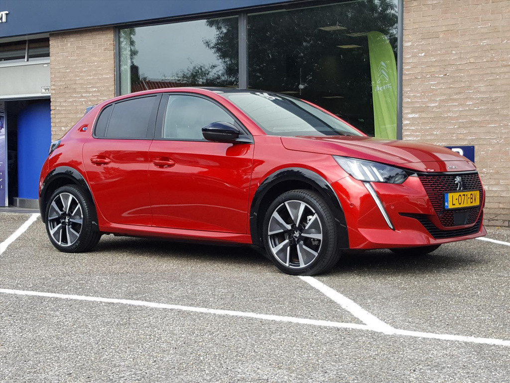 Peugeot 208 gt pack ev 50kwh 136pk/12%bytelling+btw | 3-fase navigatie | cr