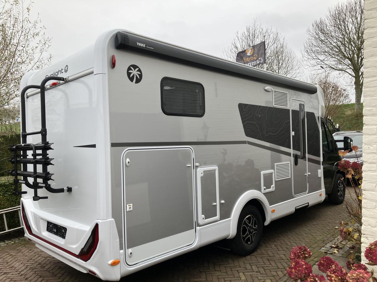 Prachtige 4 pers. camper huren / te huur. & Te koop jonge camper Automaat !