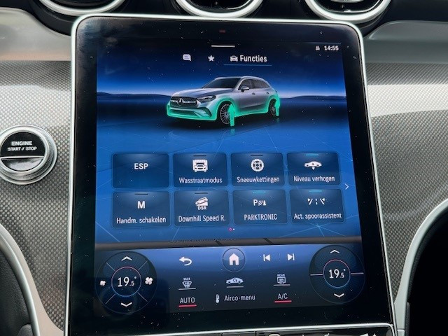 Mercedes-Benz Glc 300e 4matic amg i airmatic l gestuurde achteras l panoram