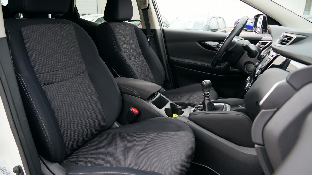 Nissan Qashqai 1.2 Connect Edition rijklaar incl garantie