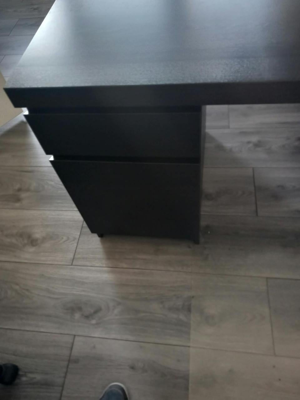 Uitschuifbare  tuintafel met stoelen,