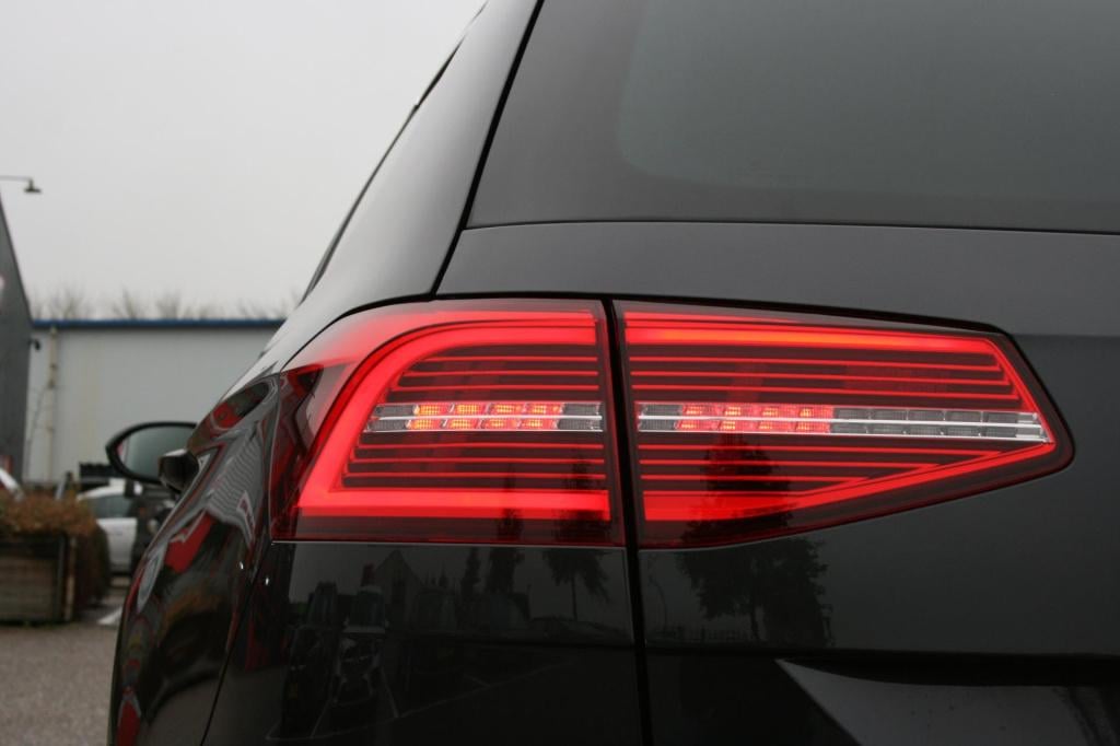 Volkswagen Passat variant 1.5 tsi highline