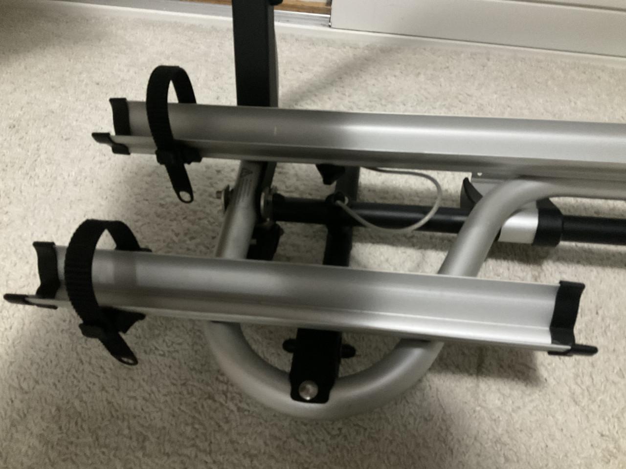 Fietsendrager voor op caravan dissel