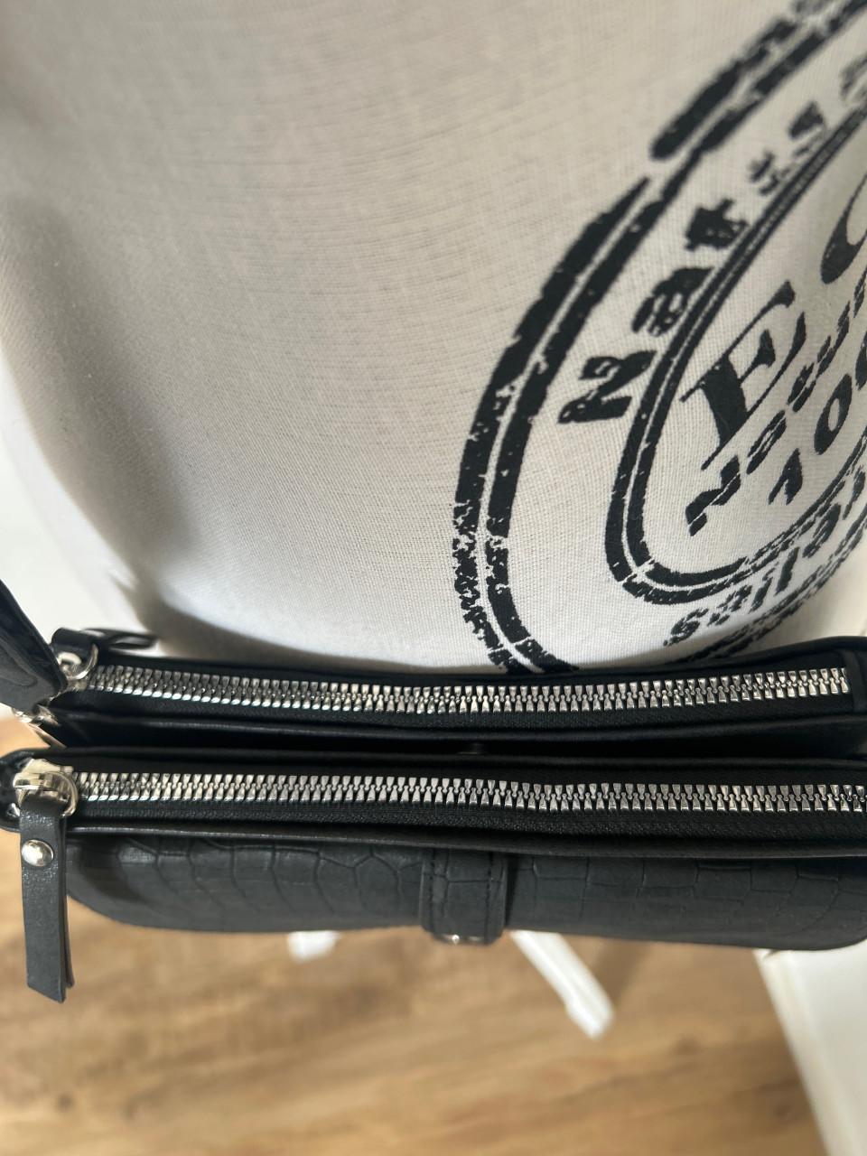 Damestasje nieuw. 10 euro.