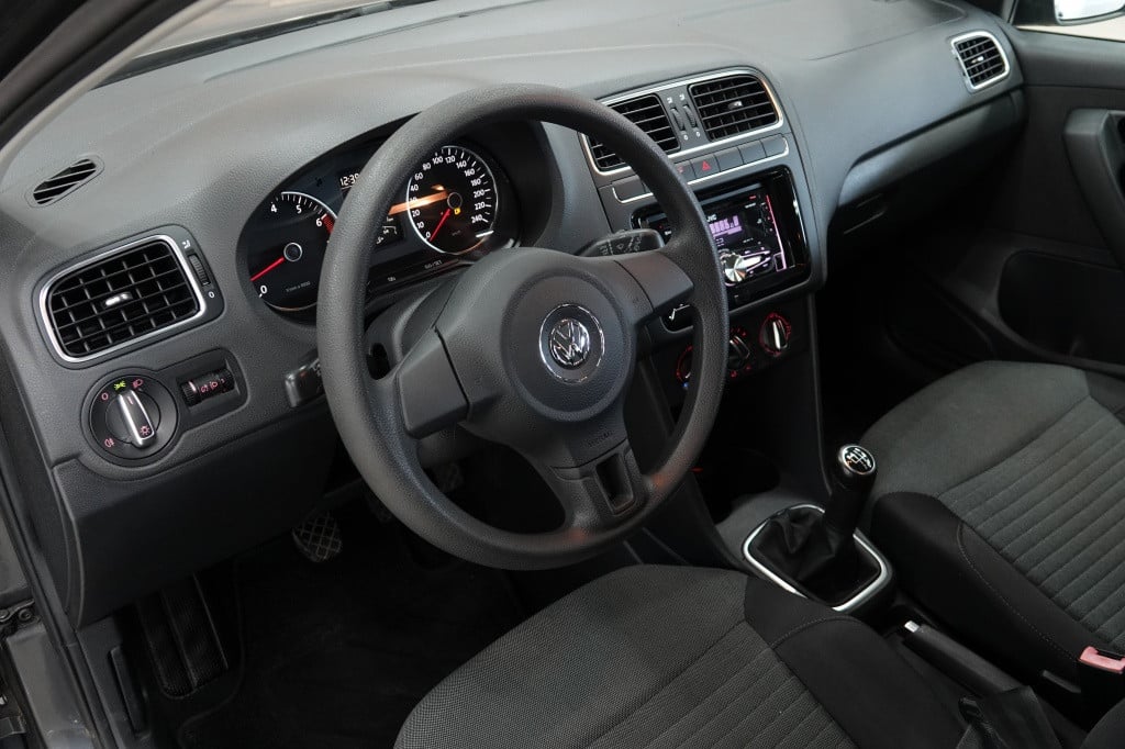 Volkswagen Polo 1.4 tsi | airco | 17' | bluetooth |