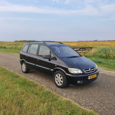 Opel Zafira 1.8 16V Elegance Automaat
