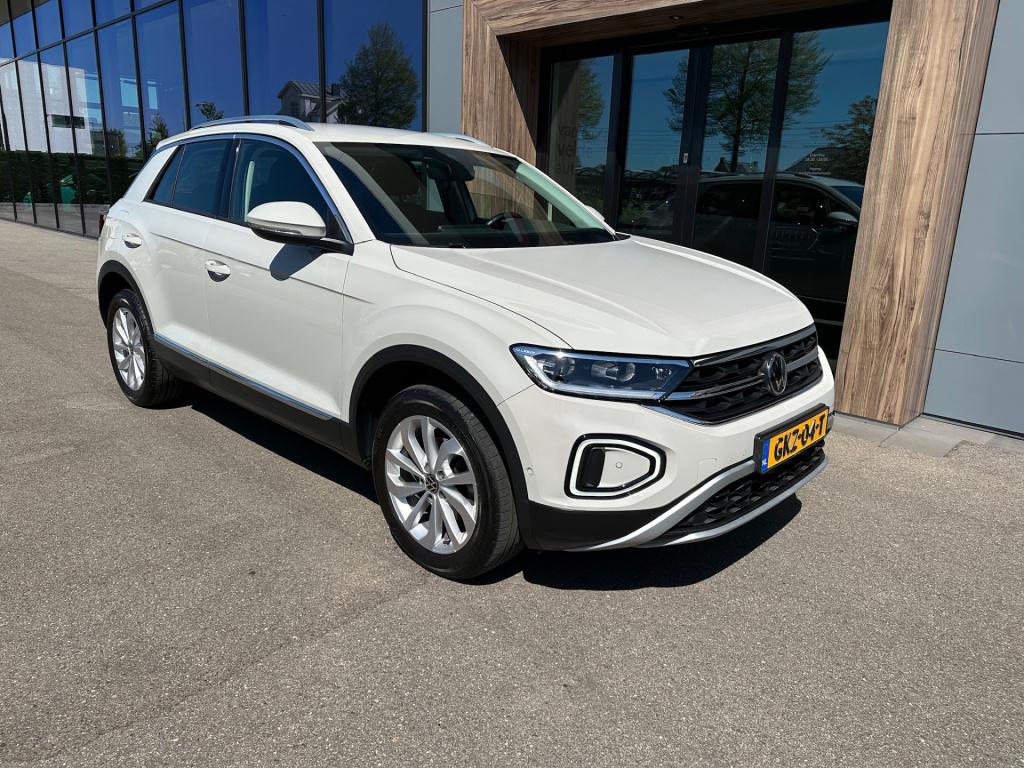 Volkswagen T-roc 1.5 tsi 150pk dsg style carplay | trekhaak | camera | keyl