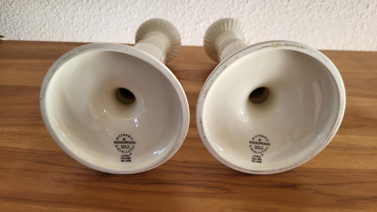 Set van 2 Wedgwood Edme kandelaars h 21 cm