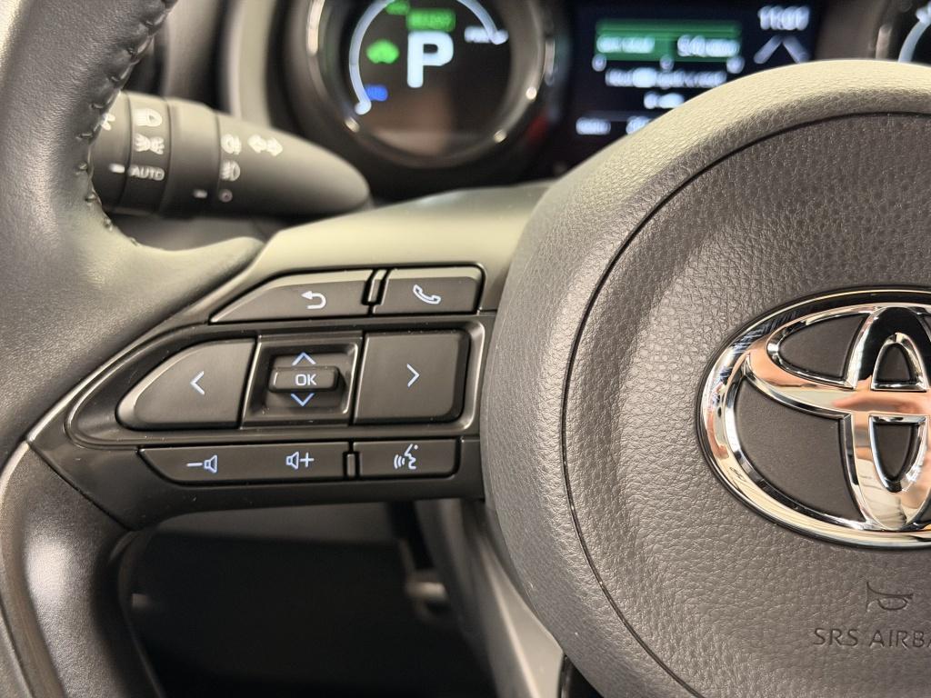 Toyota Yaris 1.5 hybride bi-tone executive| hud| stoel.verw| camera| bsm