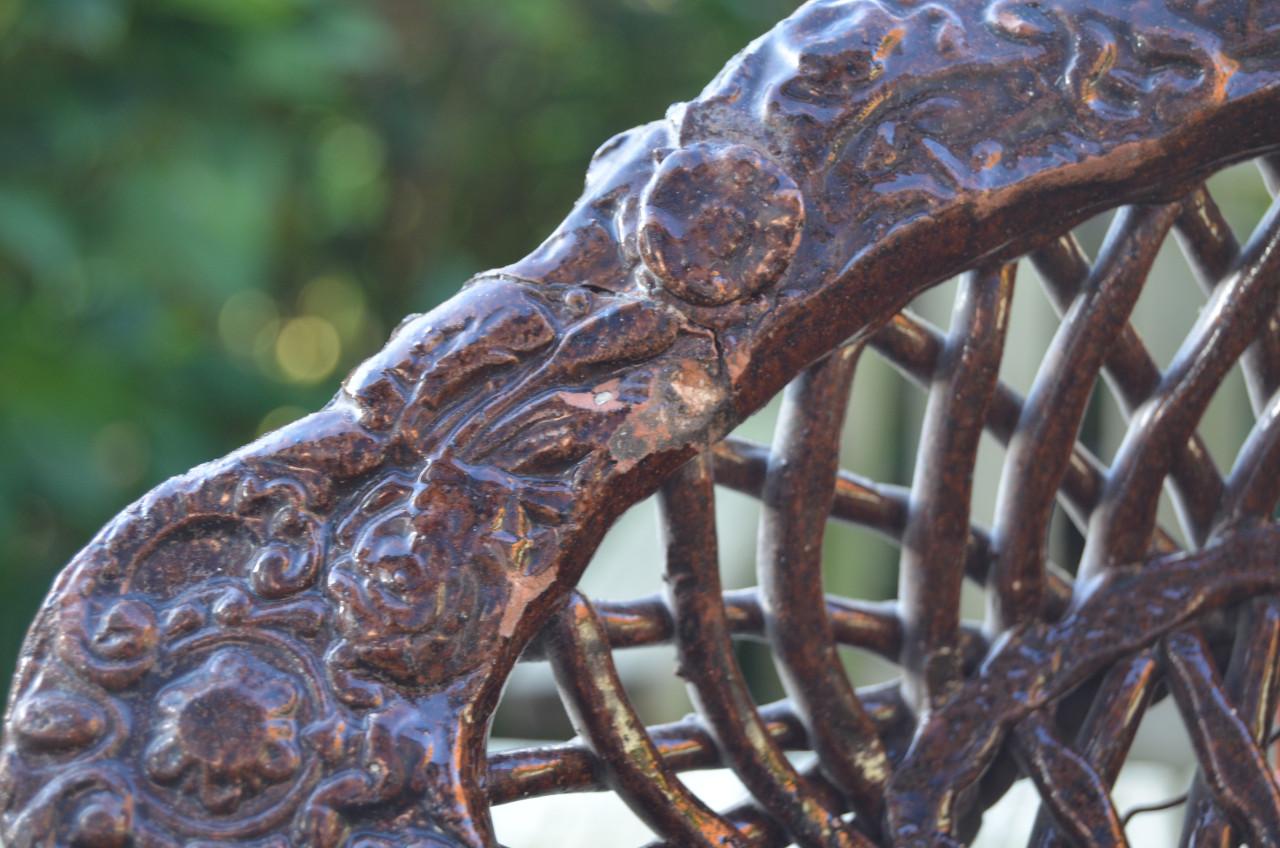 .19e Eeuwse aardewerk broodmand