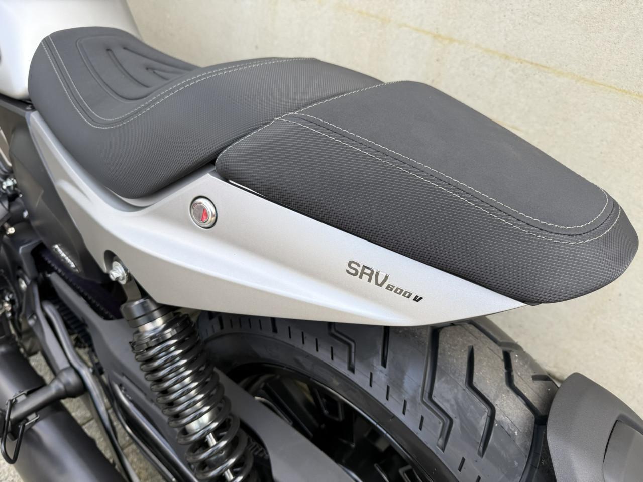 QJMotor SRV 600 V | V4 Cruiser | Op voorraad