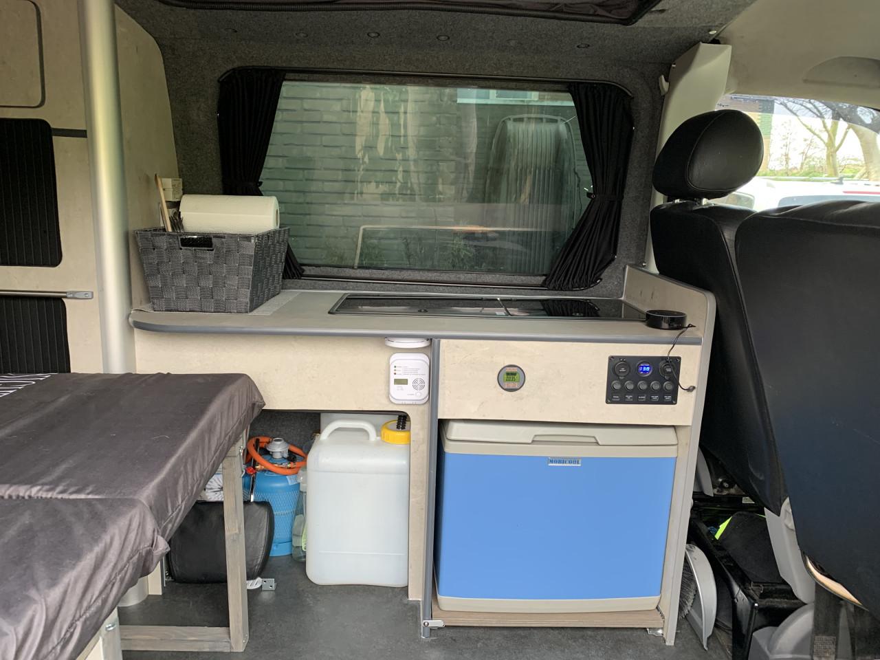 VW T5 Stealth Camper