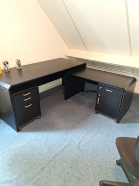 Houten hoek tweedelig bureau
