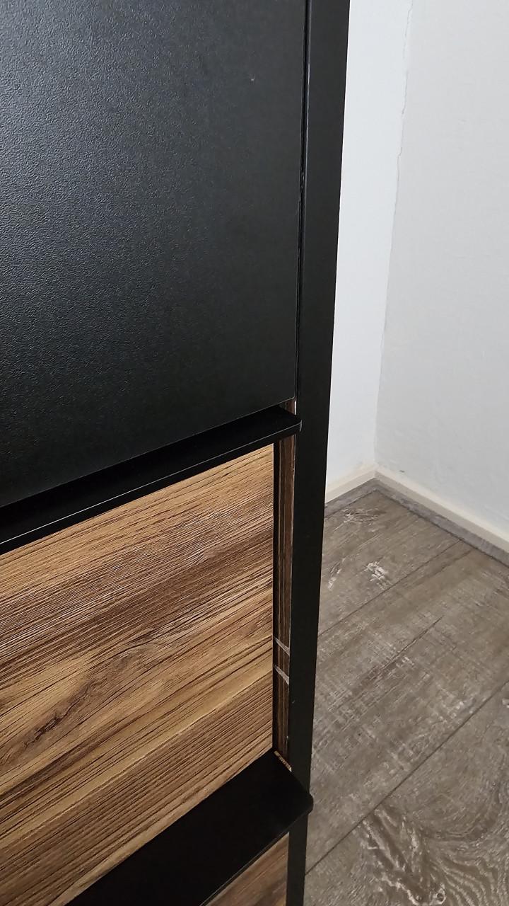 Vernazza ladekast met 3 lades. Handige kast met veel opbergruimte.