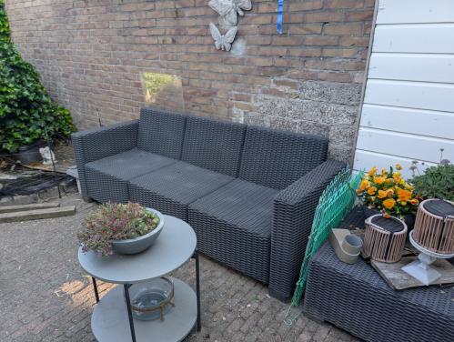 TE KOOP ALLIBERT LOUNGE DRIE ZITSBANK MET HOOKER