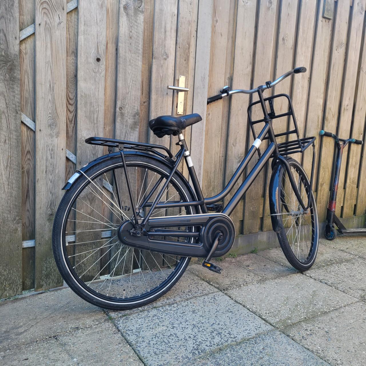 Stevige transport fiets met rekje
