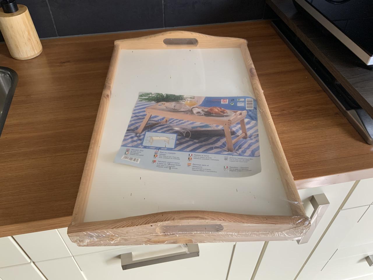 Ontbijt tafeltje voor in bed of bank