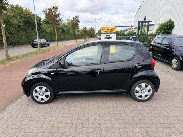 Toyota Aygo 1.0-12v +