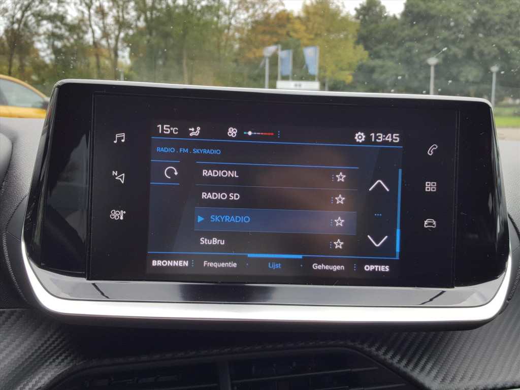 Peugeot 208 1.2 puretech 100pk active airco | cruise control navigatie via 