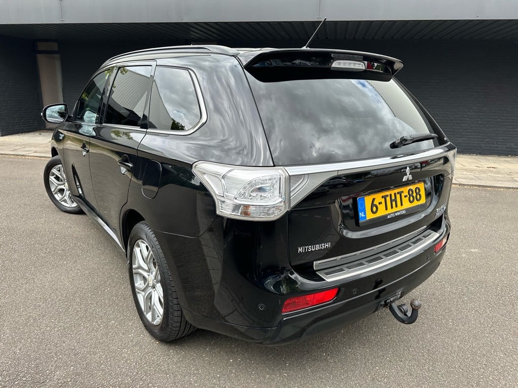 Mitsubishi Outlander 2.0 phev instyle